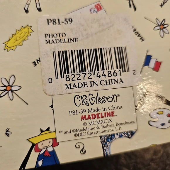 C.R. Gibson Madeline Photo Album Book Holds 120 Pictures Paris Eiffel Tower 90s - Picture 7 of 9